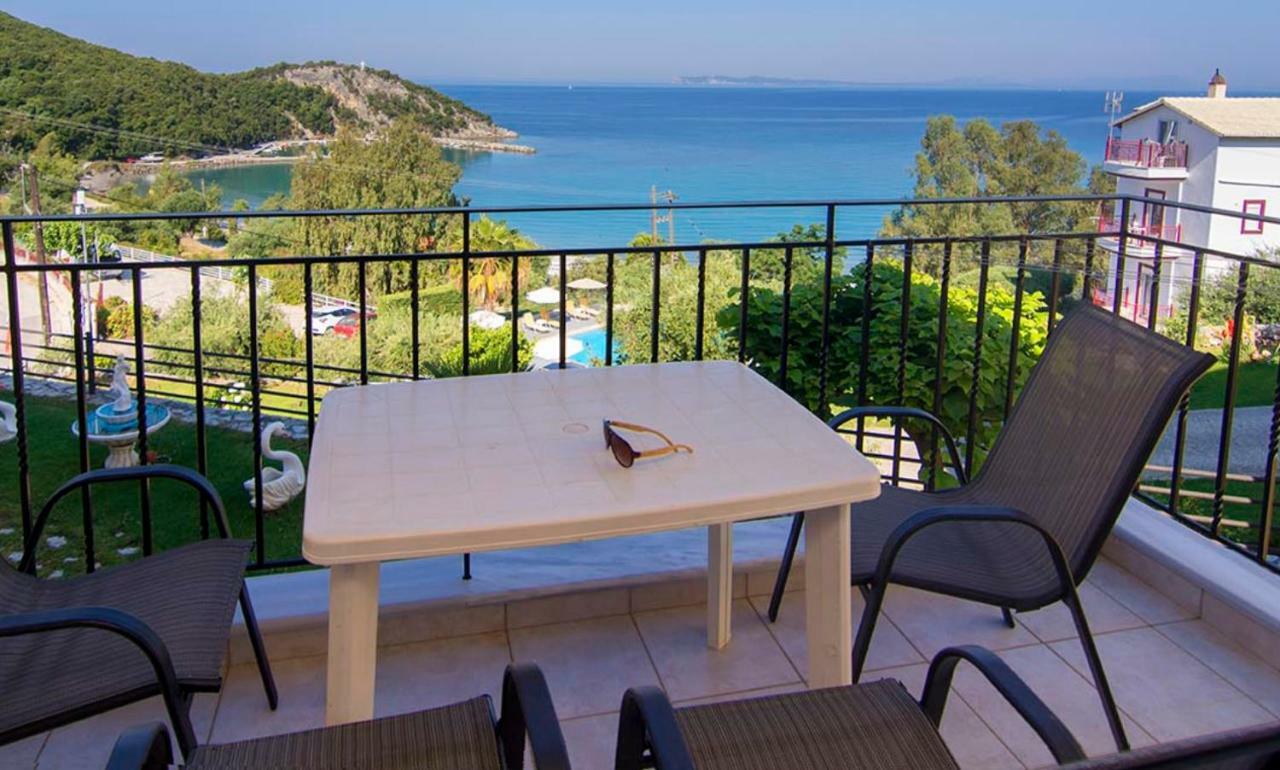 Alexios Apartments Perdika  Esterno foto